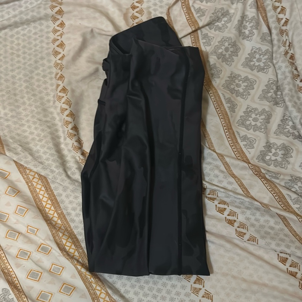 arie leggings, gray camo and size xs in women’s